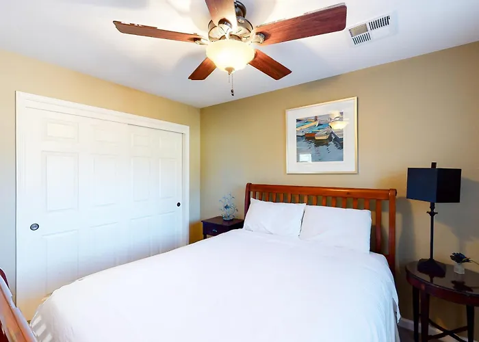 Northshore Lakeview Getaway